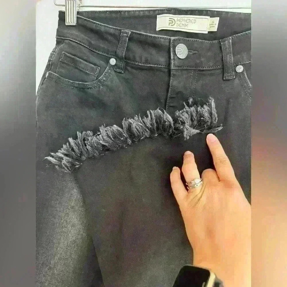 Peppered Denim Denim - Women’s Peppered Denim black pants fringe ankle hem size 26 zip closure